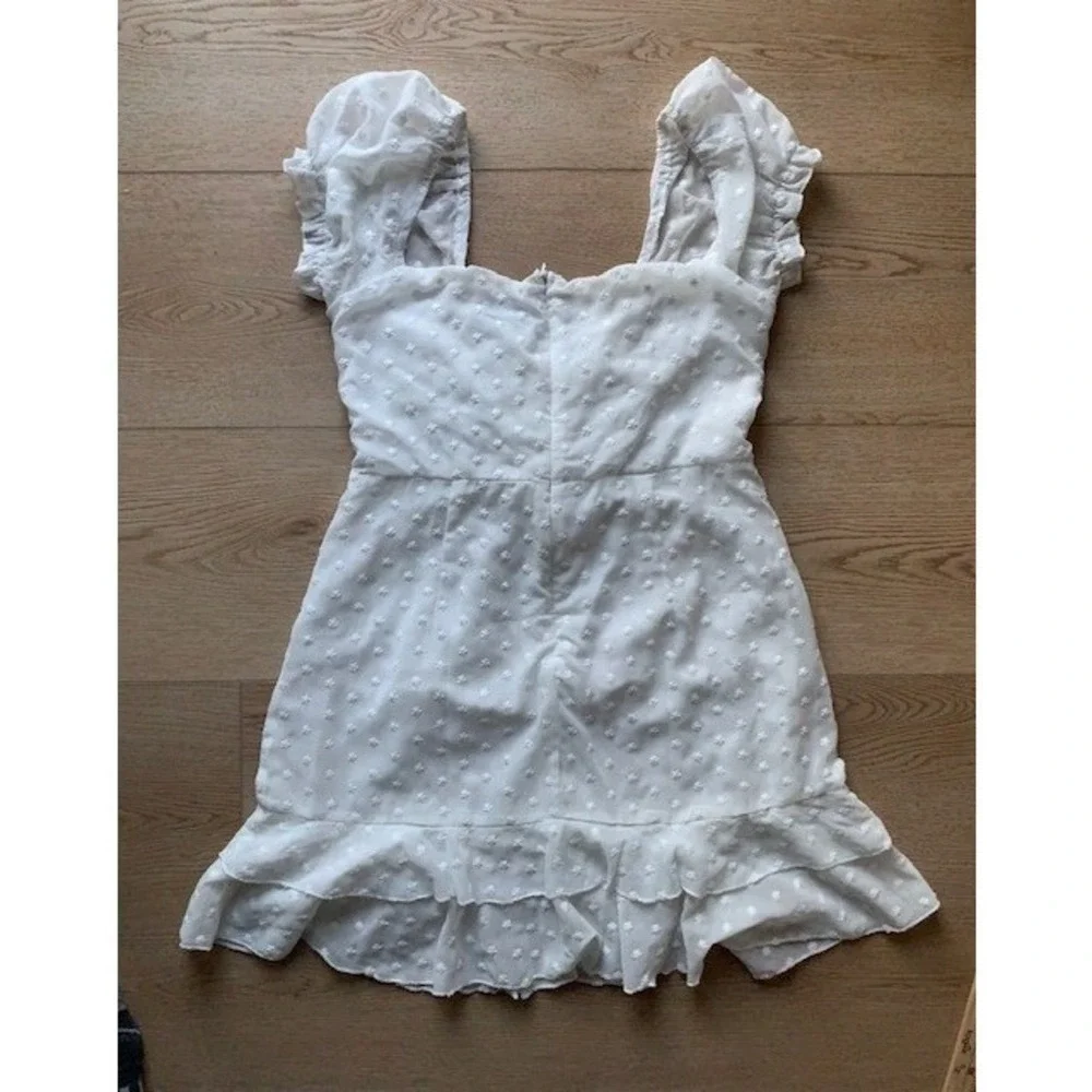 Princess Polly White Clip Dot Mini Dress Ruched Bust Tiered Ruffle Hem Sz 10